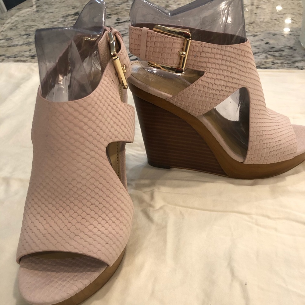 Micheal Kors Sandal